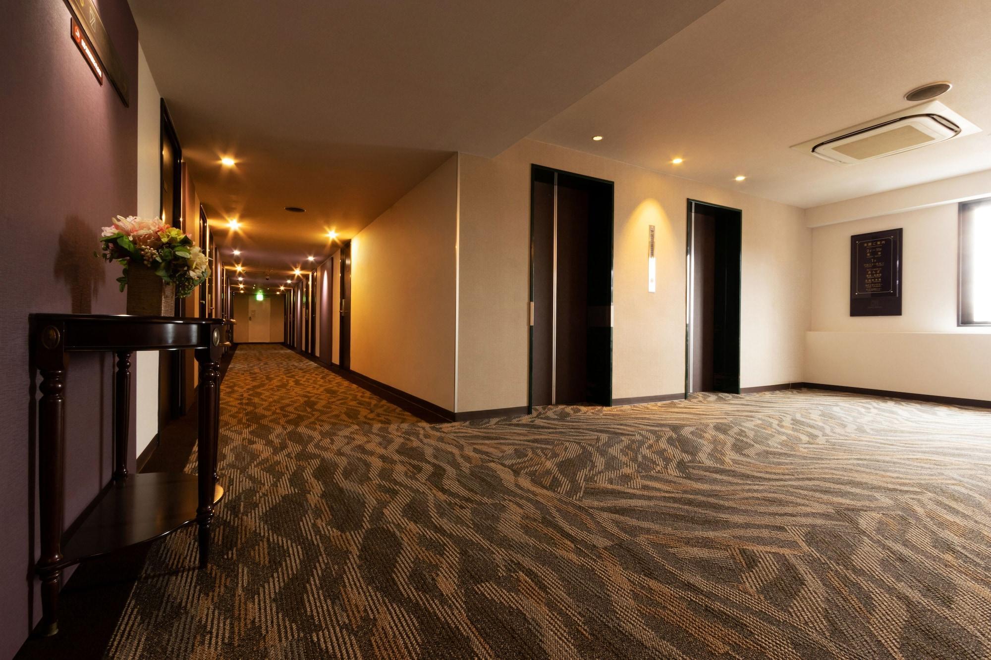 Toyo Hotel Fukuoka  Exterior photo