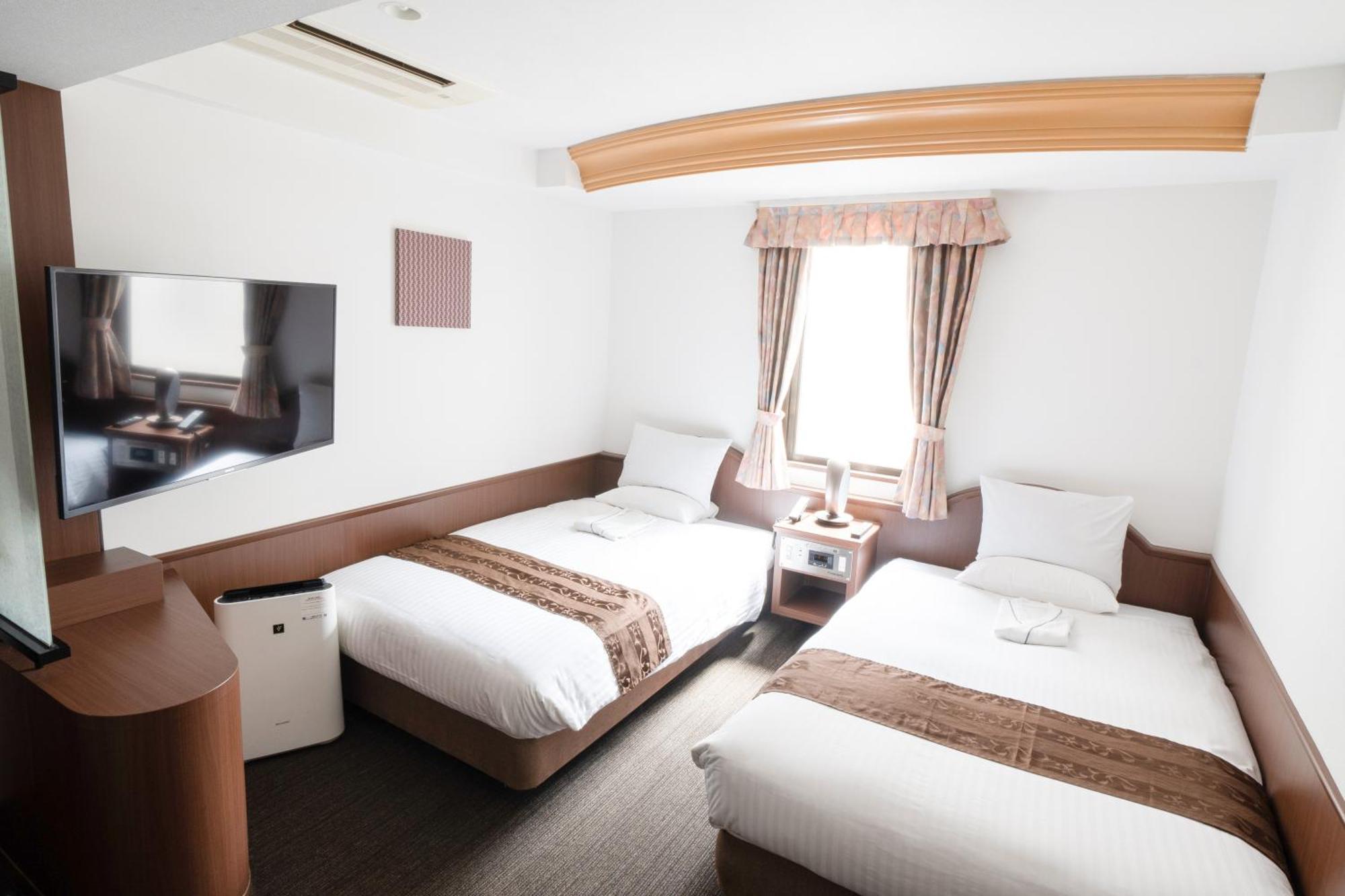 Toyo Hotel Fukuoka  Exterior photo