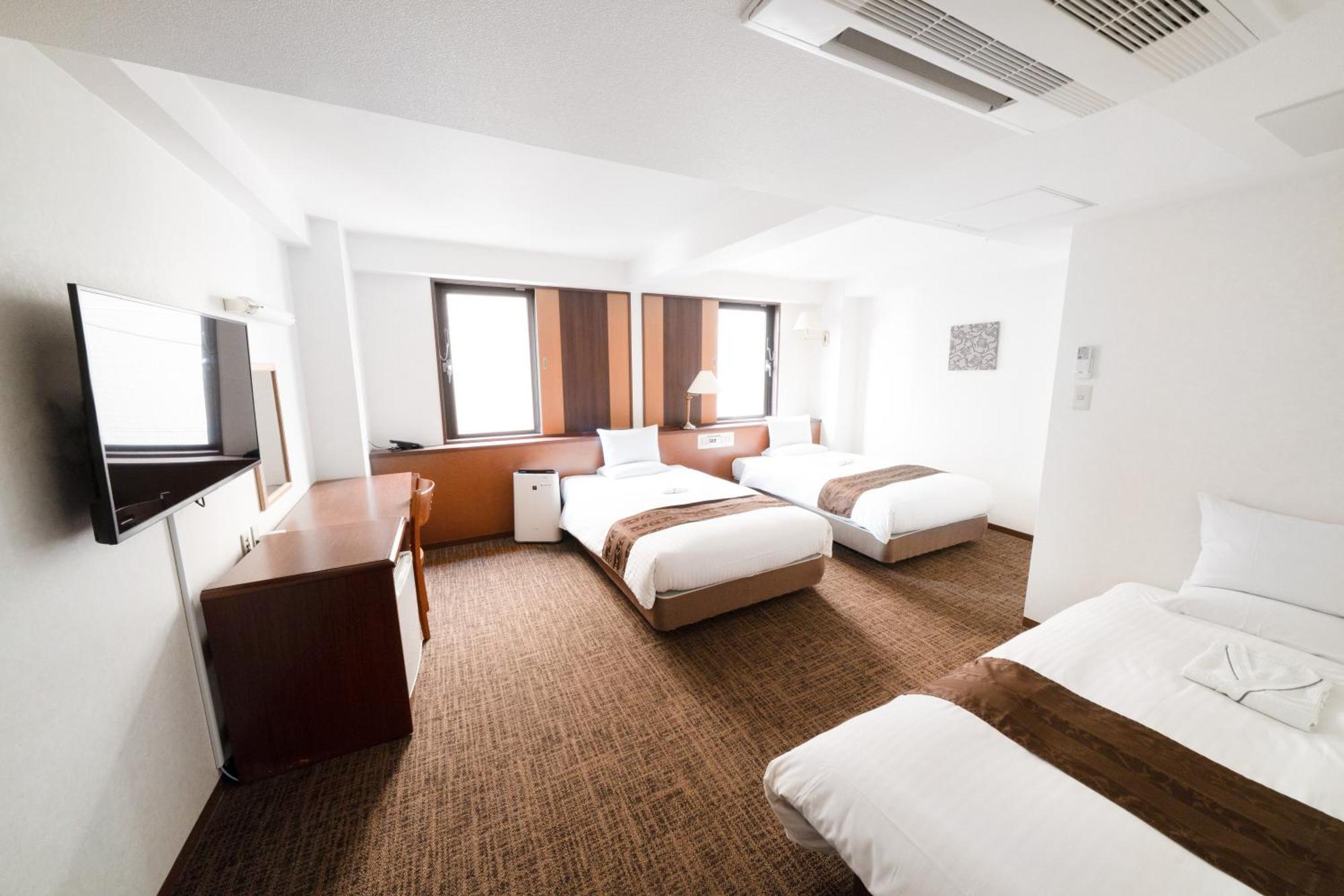 Toyo Hotel Fukuoka  Exterior photo